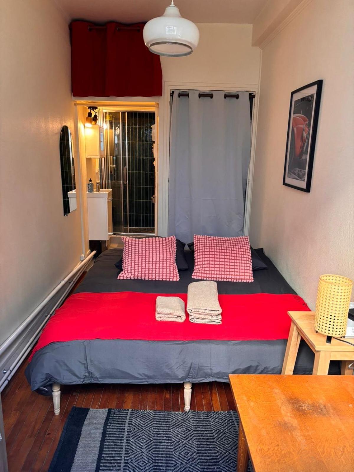 Accommodatie bij particulieren Charmante Place A Deux Pas De La Tour Eiffel Parijs