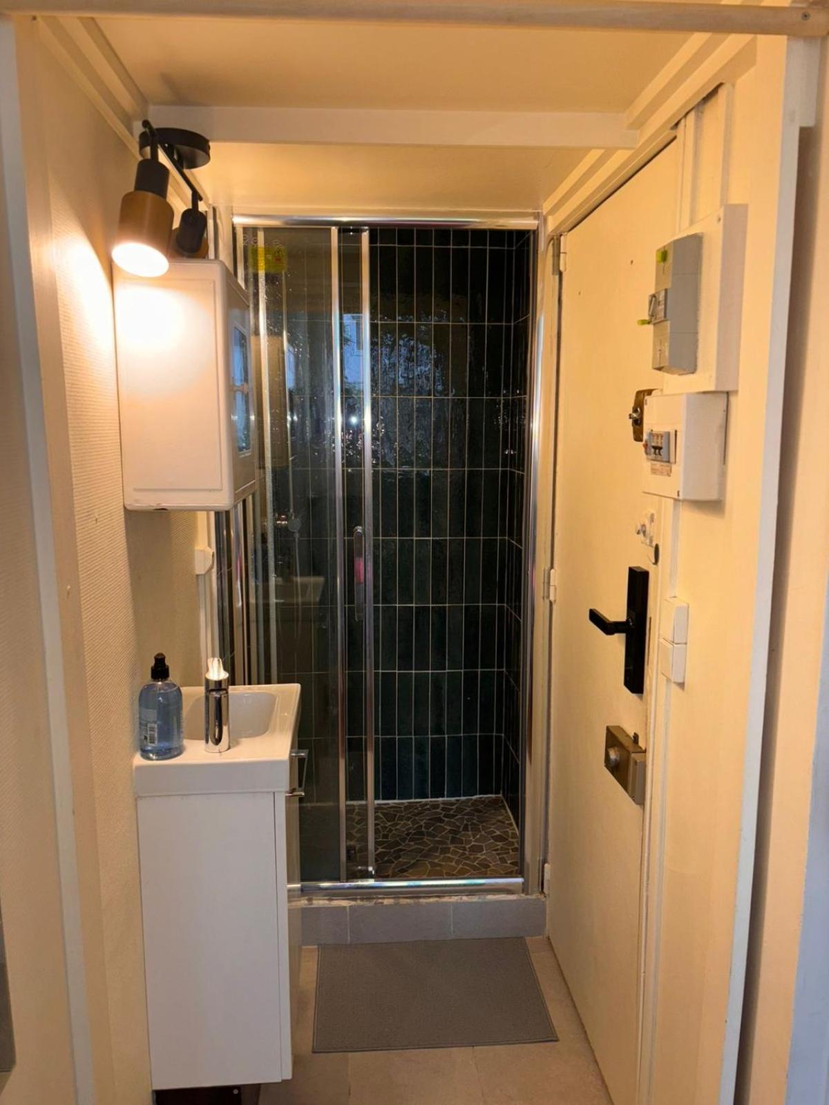 Charmante Place A Deux Pas De La Tour Eiffel Accommodatie bij particulieren *